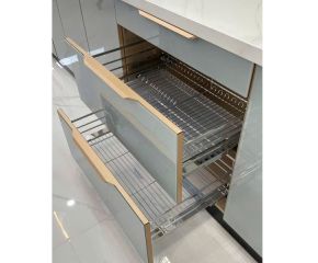 Sản xuất tủ nhôm cánh kính (sao chép)