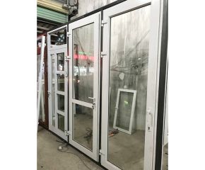 Cửa nhựa lõi thép 01