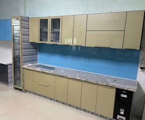 Sản xuất tủ nhôm cánh kính